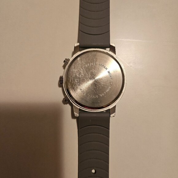 Gray Quartz Watch - Picture 4 of 4